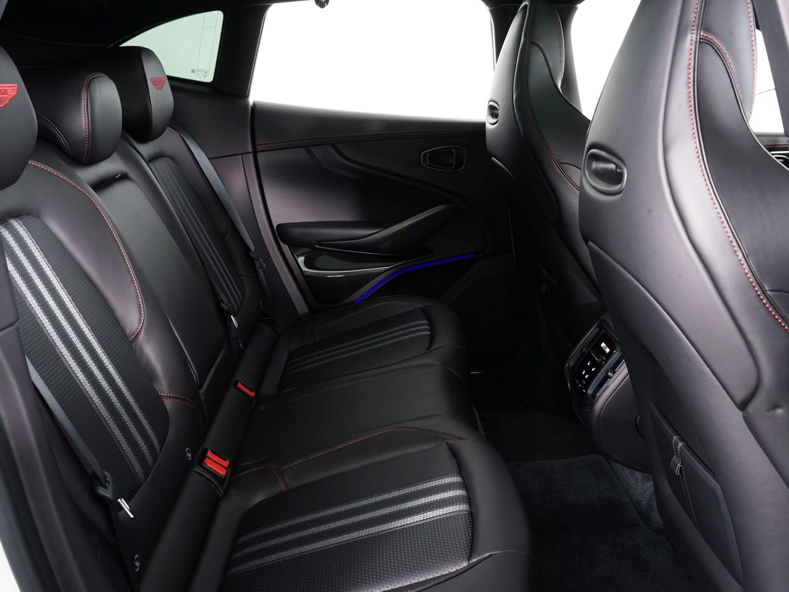 New 2026 Aston Martin DBX 707 AWD/4WD image 33