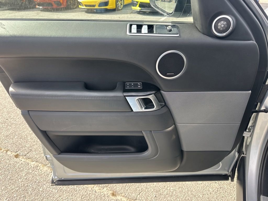 Used 2018 Land Rover Range Rover Sport Supercharged image 28