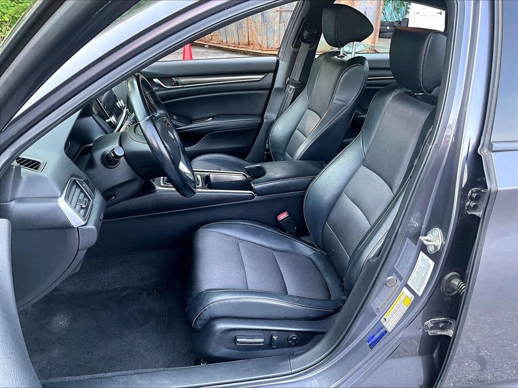 Used 2018 Honda Accord Sport image 10