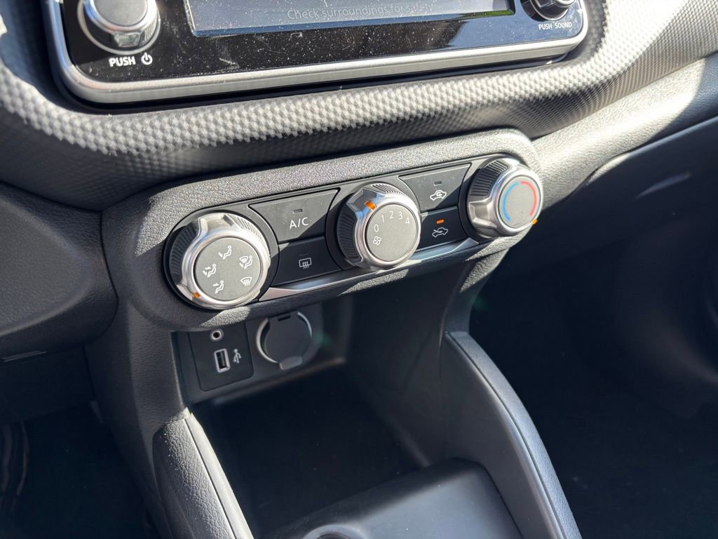 Used 2025 Nissan Kicks Play S image 19