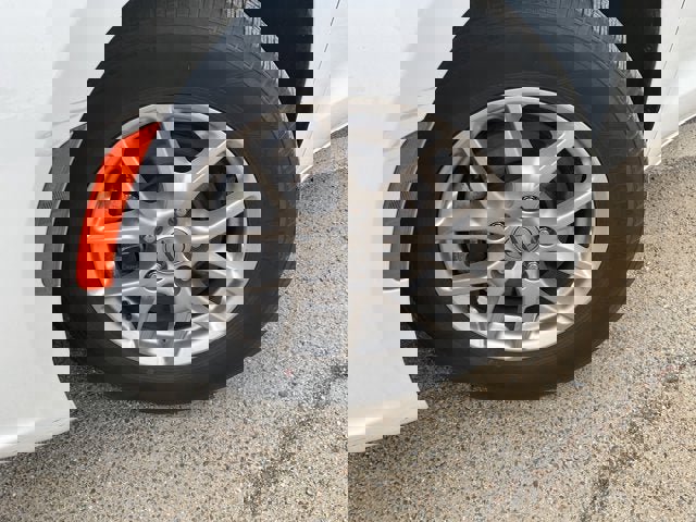 Used 2024 Chrysler Pacifica Touring-L image 48