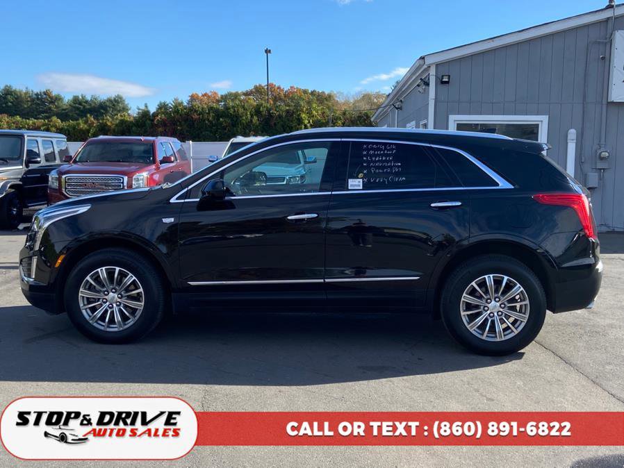Used 2017 Cadillac XT5 Luxury image 2