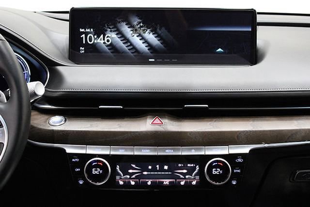 Used 2023 Genesis G80 Base image 33