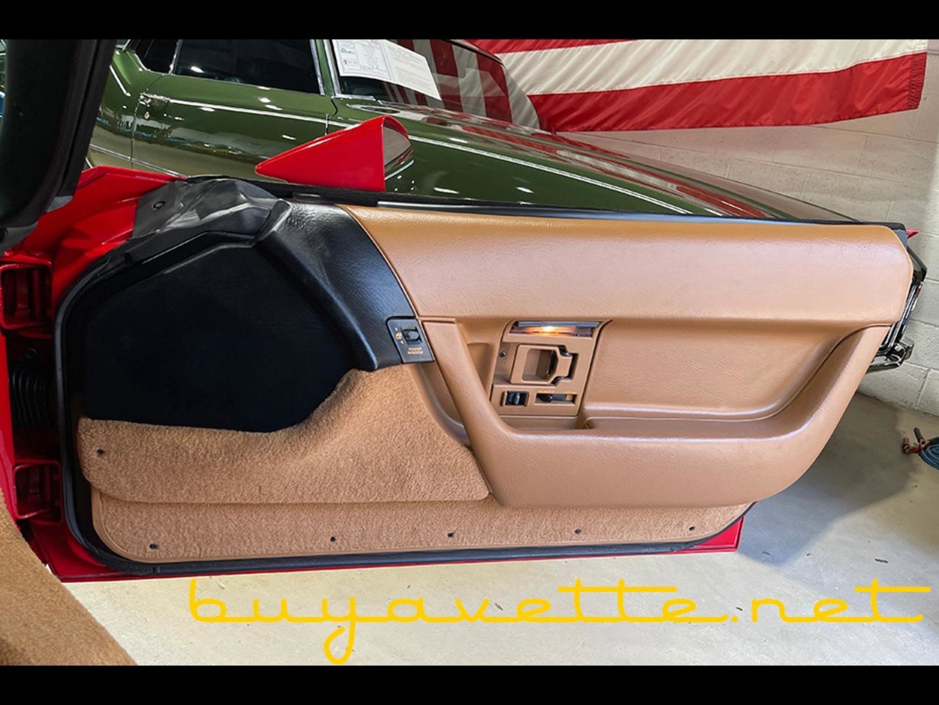 Used 1991 Chevrolet Corvette Coupe image 21