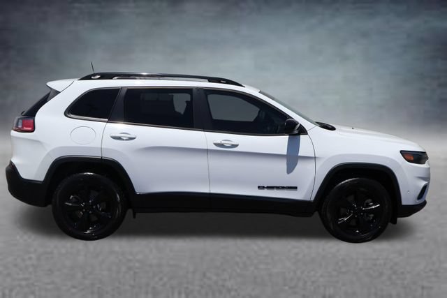 Used 2023 Jeep Cherokee Altitude Lux w/ Lux Elite Package AWD/4WD image 2