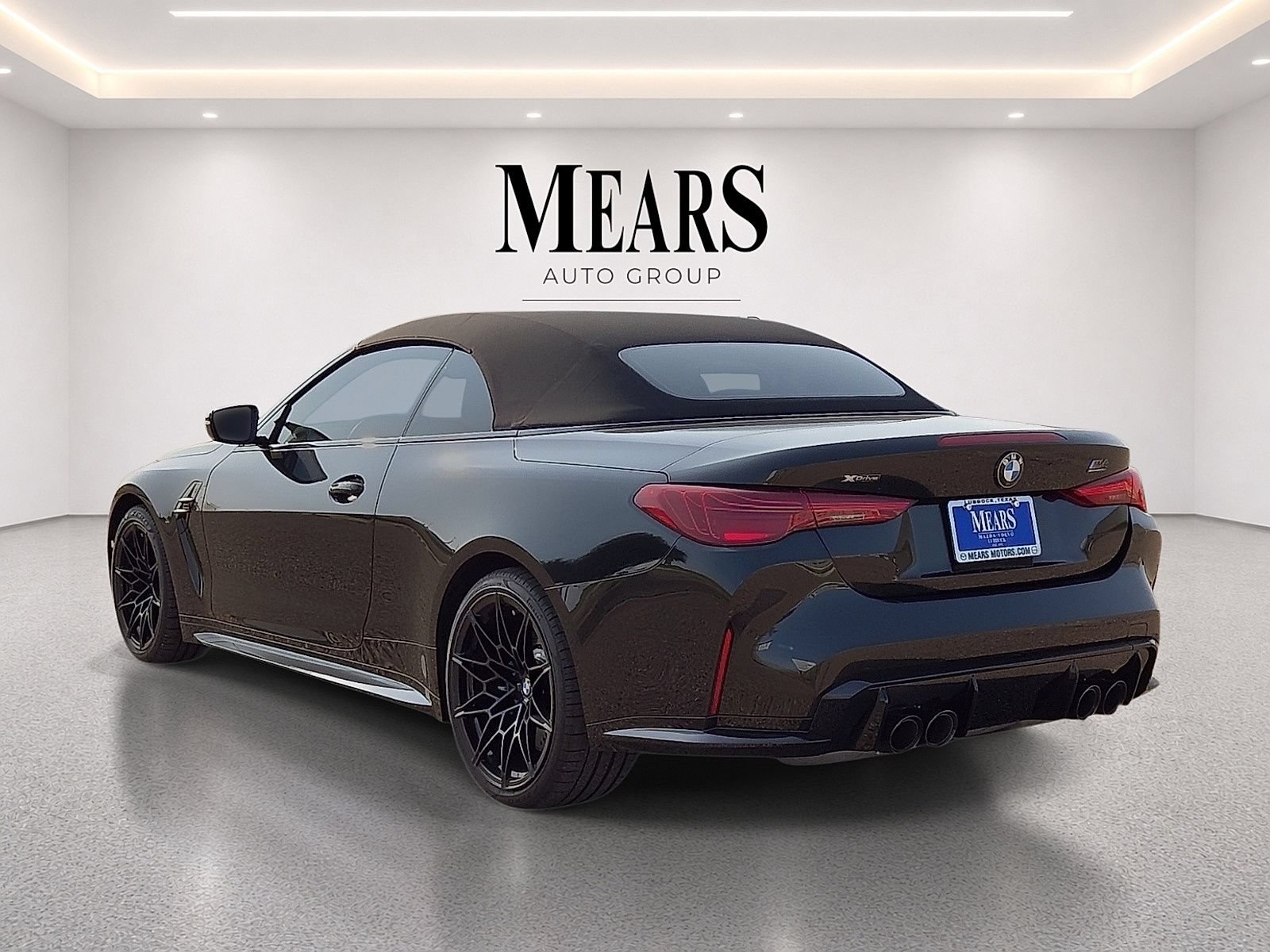 Used 2026 BMW M4 xDrive Competition w/ Parking Assistance Package AWD/4WD image 3