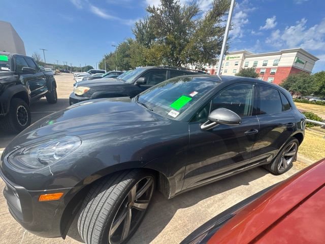 Used 2025 Porsche Macan Turbo AWD/4WD image 5