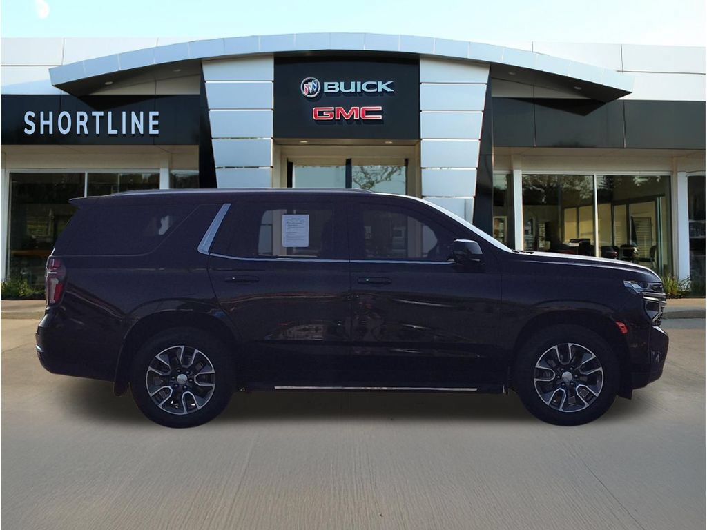 Used 2022 Chevrolet Tahoe LT w/ LT Signature Plus Package AWD/4WD image 2