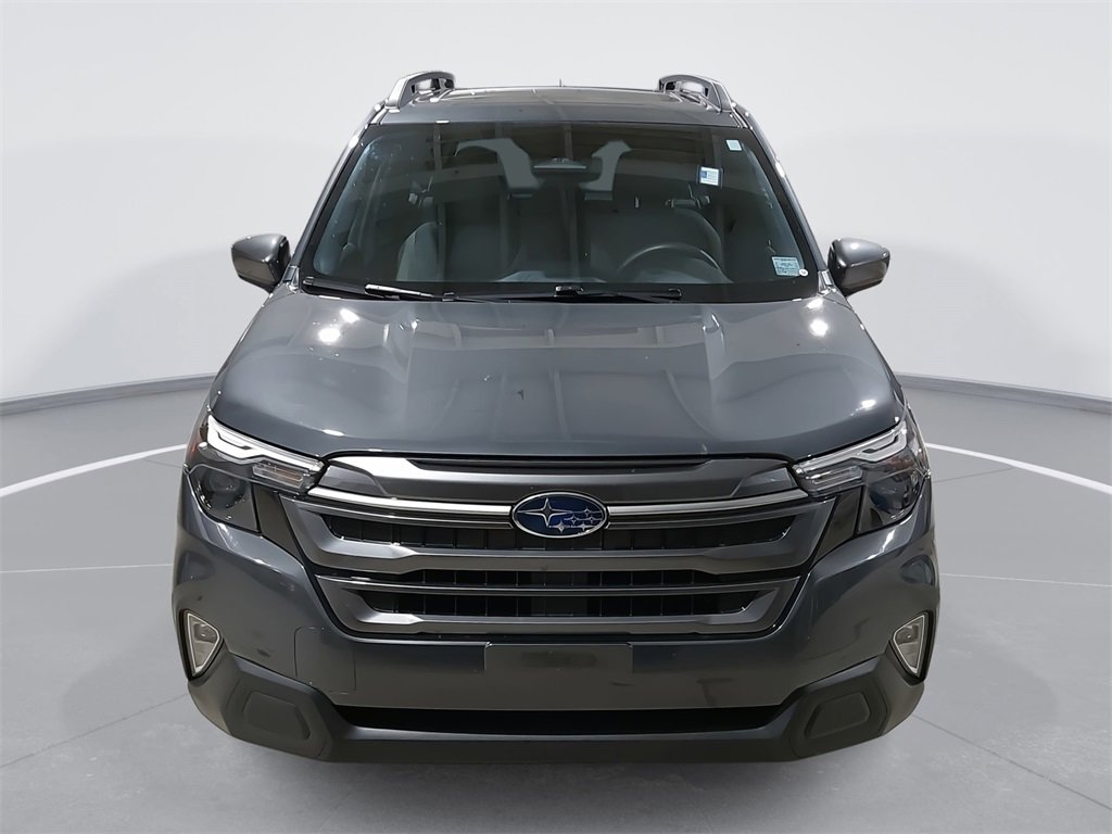 Used 2025 Subaru Forester Premium w/ Convenience Package #1 image 2