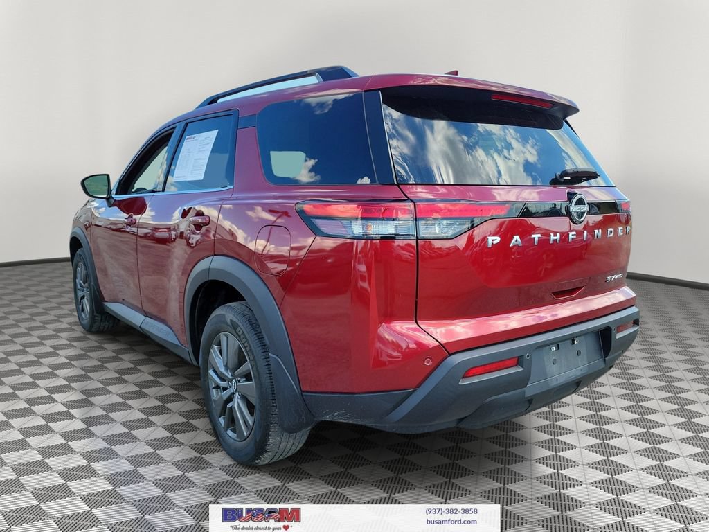 Used 2022 Nissan Pathfinder SV AWD/4WD image 3