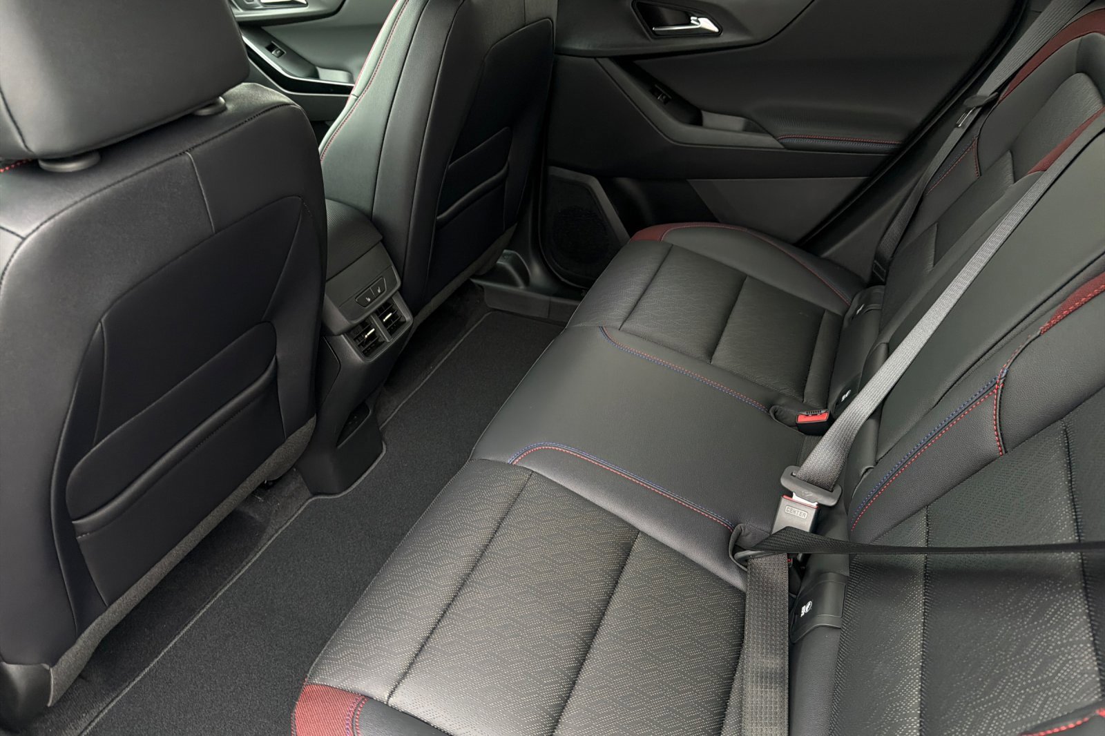 New 2026 Chevrolet Equinox RS w/ Convenience Package III image 12