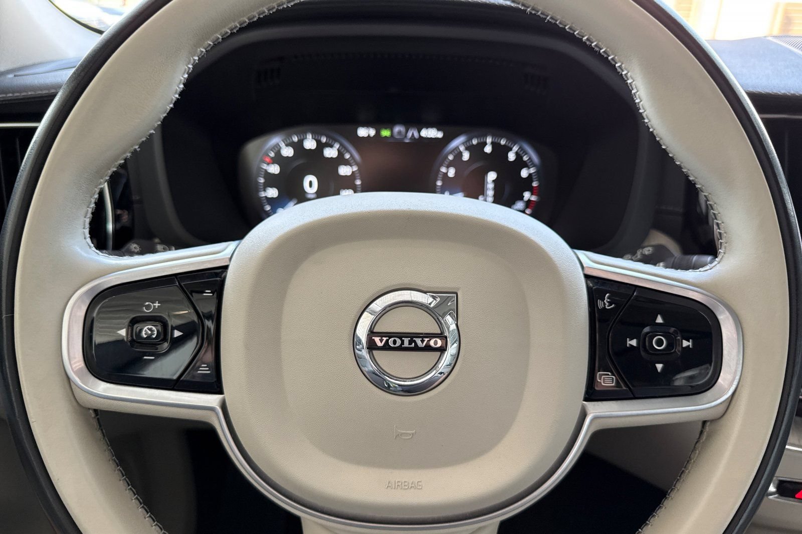 Used 2021 Volvo XC60 T5 Inscription w/ Protection Package Premier AWD/4WD image 26