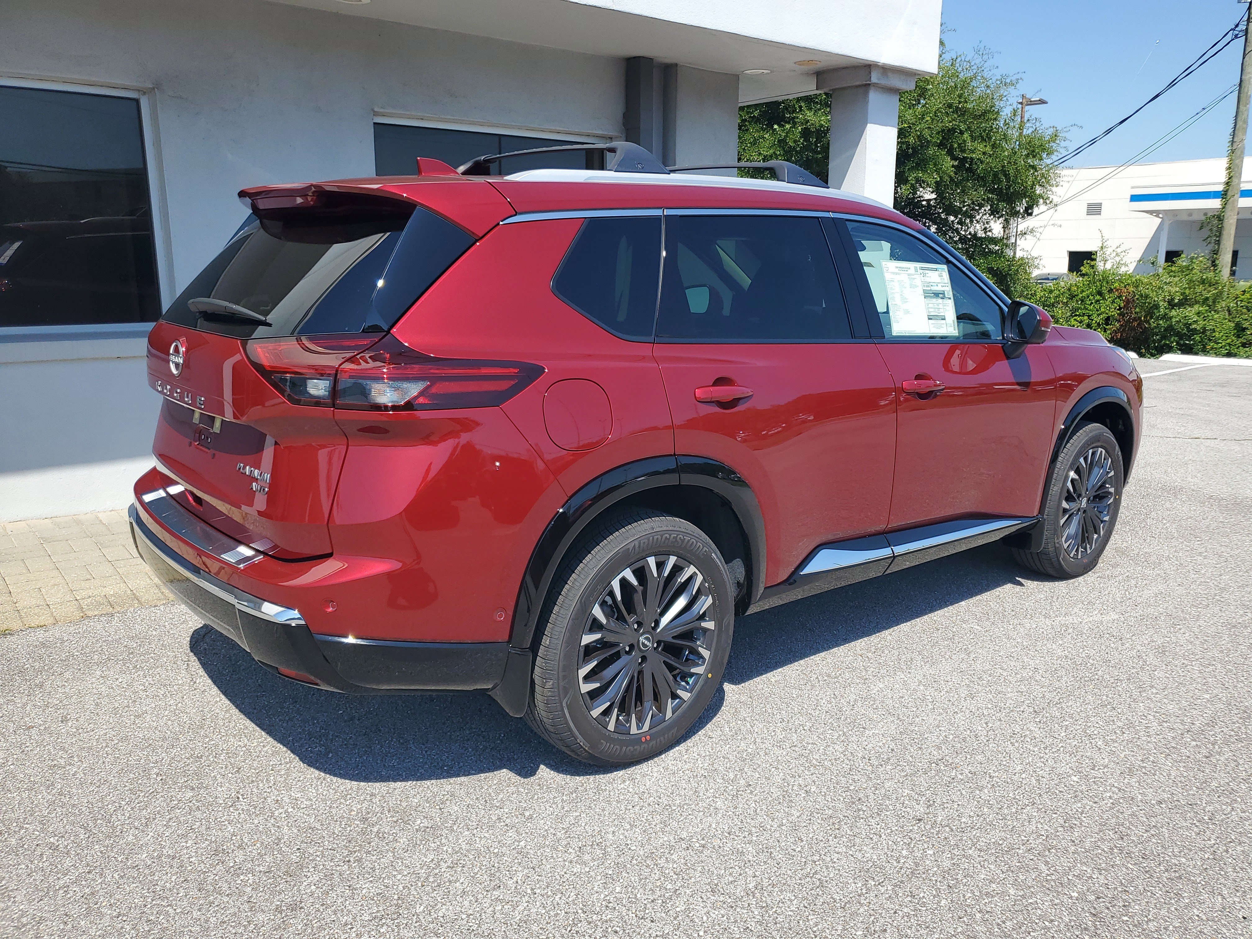 New 2026 Nissan Rogue Platinum image 3