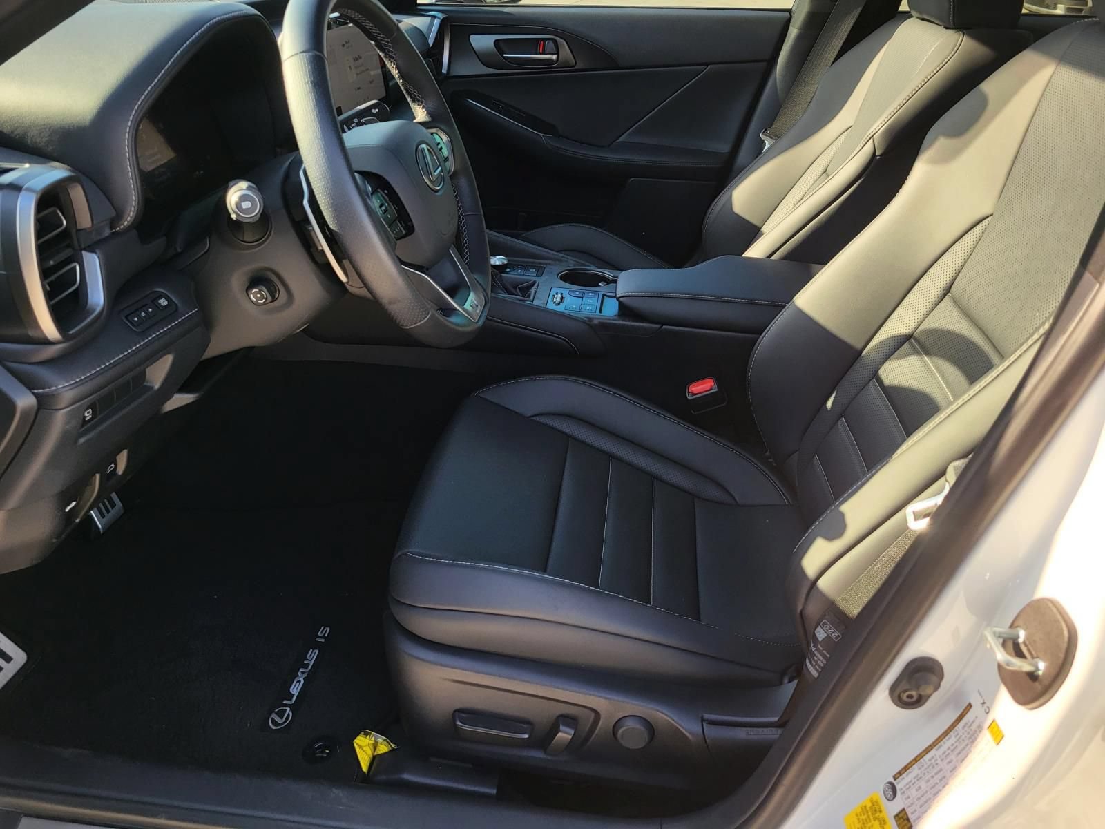 Used 2026 Lexus IS 350 F Sport w/ Accessory Package Z1 RWD image 16