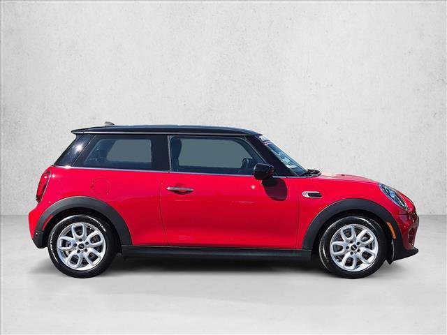 Used 2021 MINI Cooper 2-Door Hardtop FWD image 4