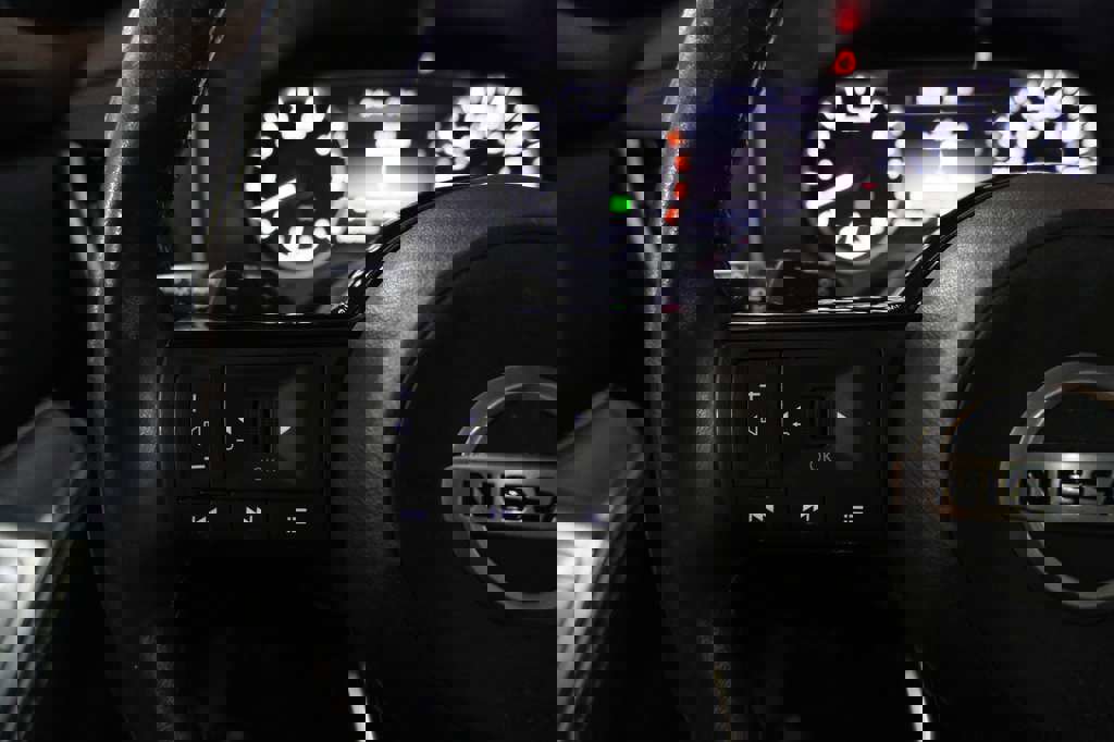 Used 2021 Nissan Rogue SV w/ Premium Package image 37