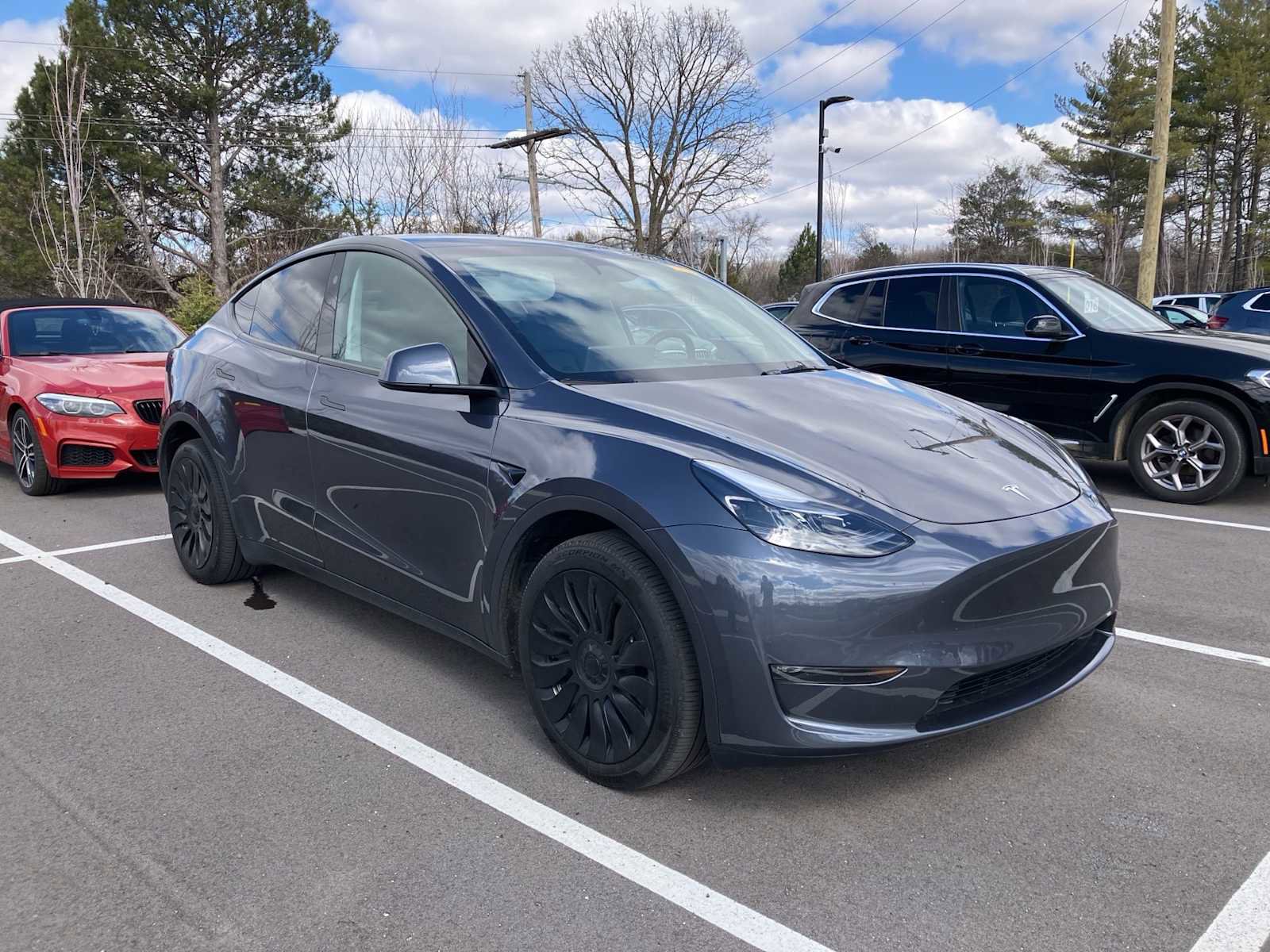 Used 2023 Tesla Model Y AWD image 3