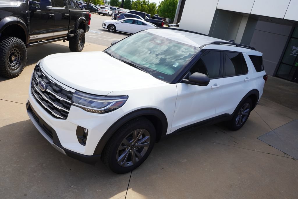 New 2026 Ford Explorer Active w/ Active Comfort Package AWD/4WD image 14