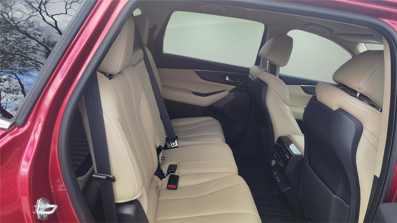 Certified 2023 Acura MDX SH-AWD w/ Advance Package image 14