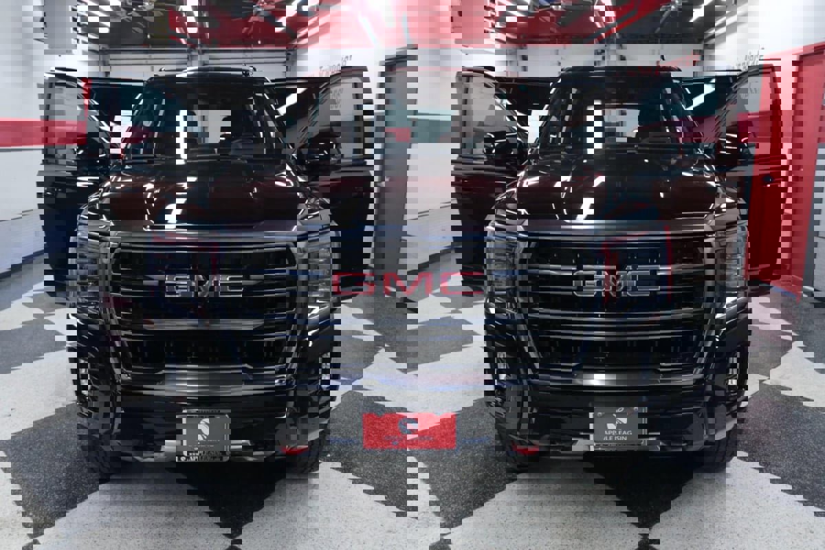 Used 2023 GMC Yukon XL AT4 w/ AT4 Premium Plus Package image 27