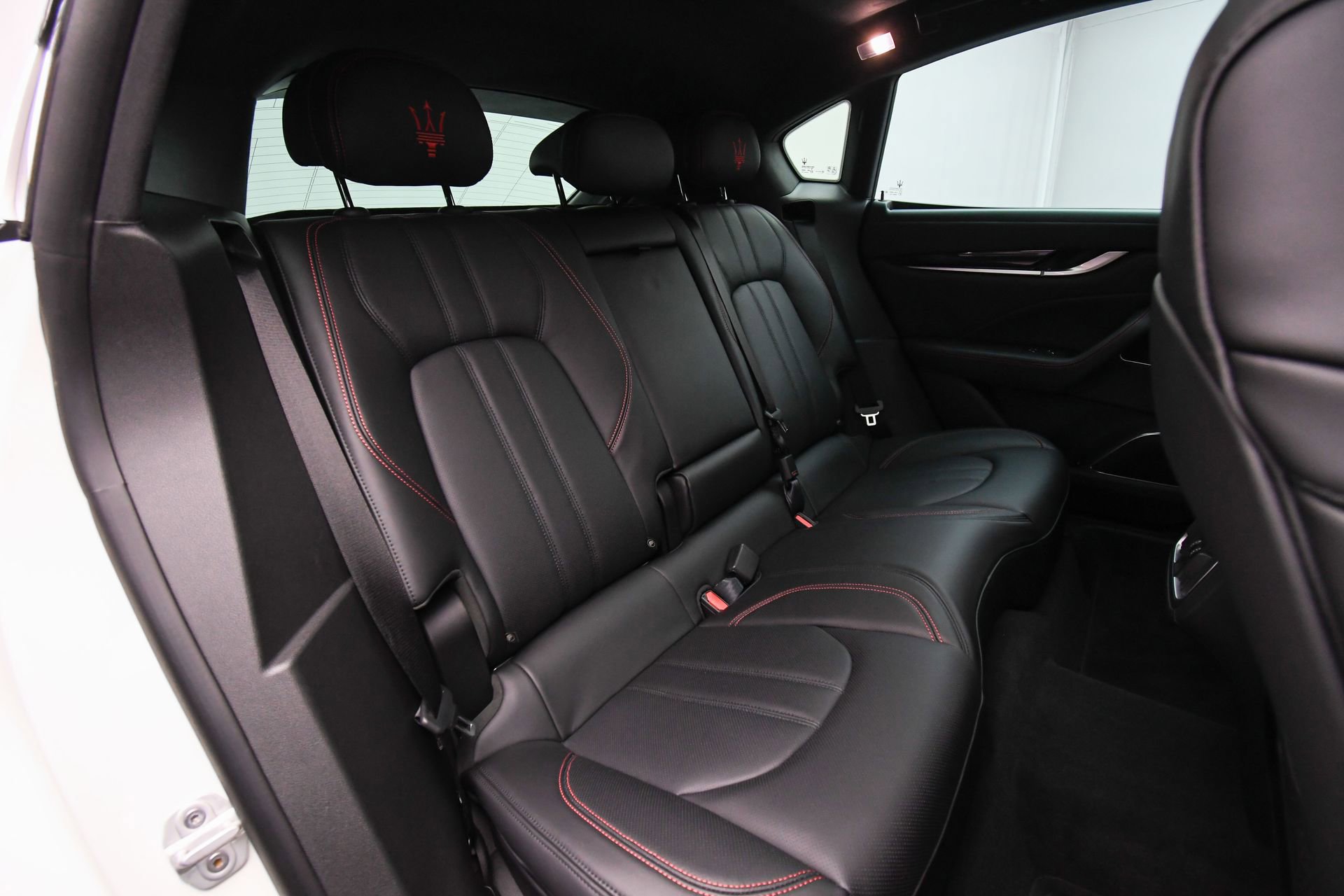 New 2024 Maserati Levante GT Ultima image 48