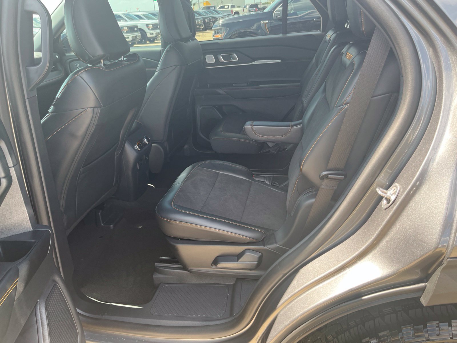 New 2026 Ford Explorer Tremor w/ Tremor Ultimate Package AWD/4WD image 19