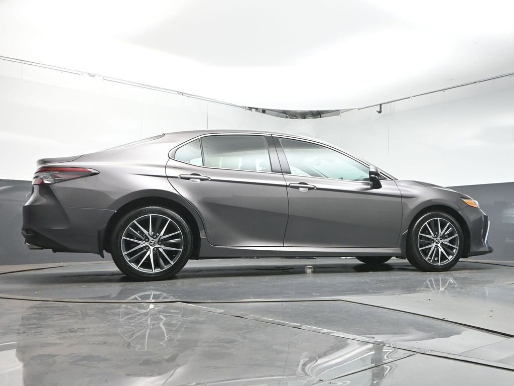 Used 2023 Toyota Camry XLE w/ Cold Weather Package image 35