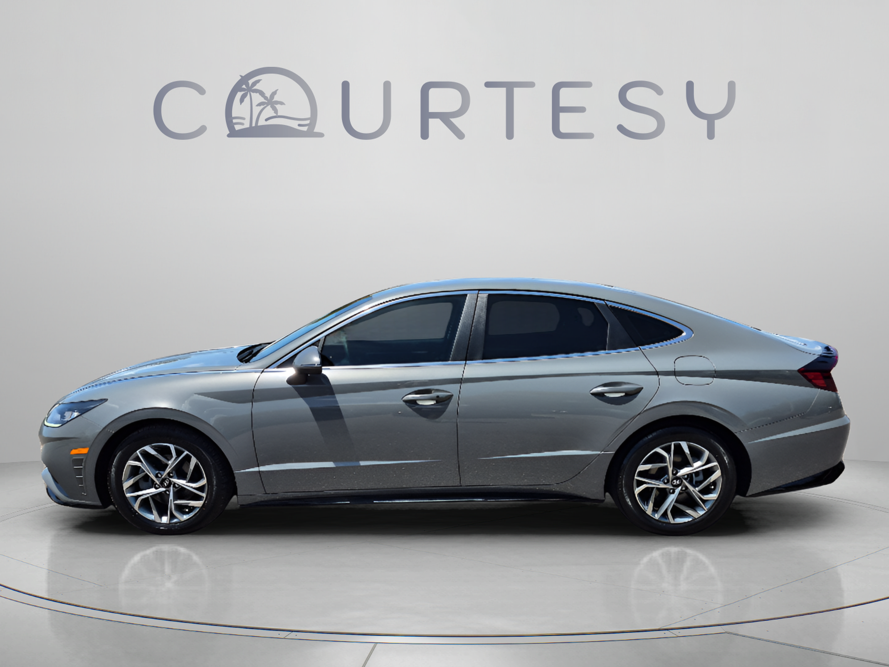 Certified 2023 Hyundai Sonata SEL FWD image 2