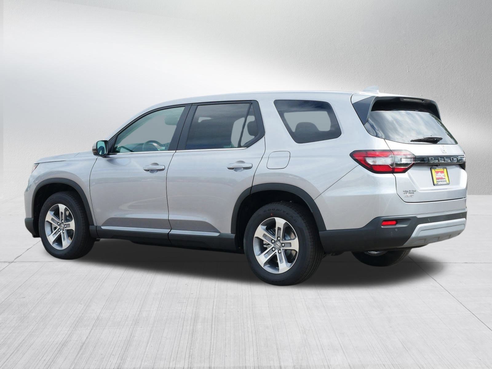 New 2025 Honda Pilot EX-L image 3