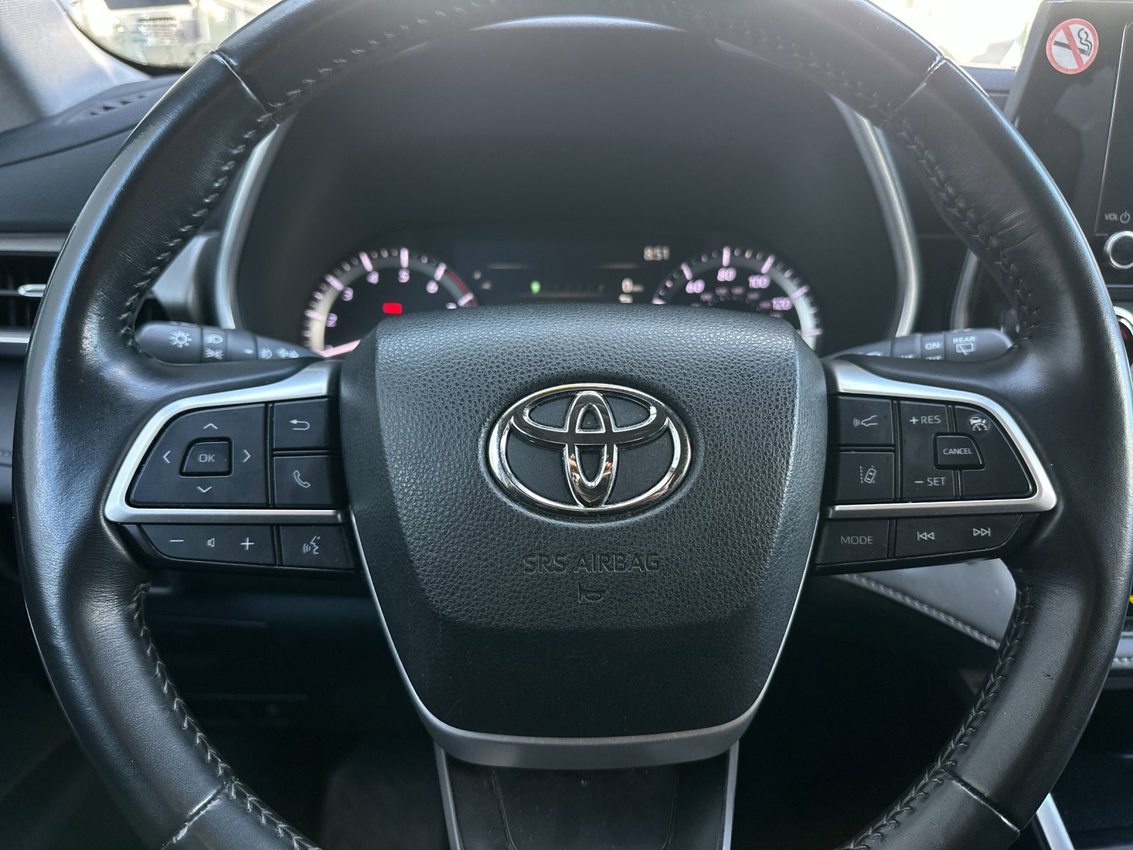 Used 2024 Toyota Highlander XLE image 23