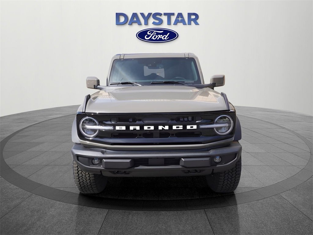 New 2025 Ford Bronco Outer Banks image 6
