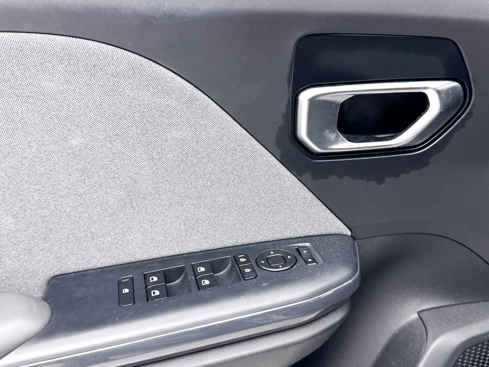 Certified 2025 Kia K4 EX image 24