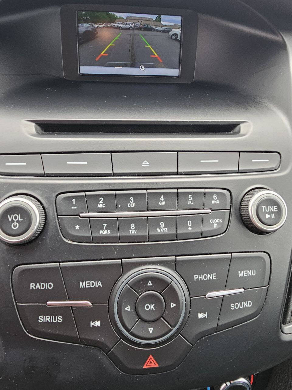 Used 2017 Ford Focus SE FWD image 16