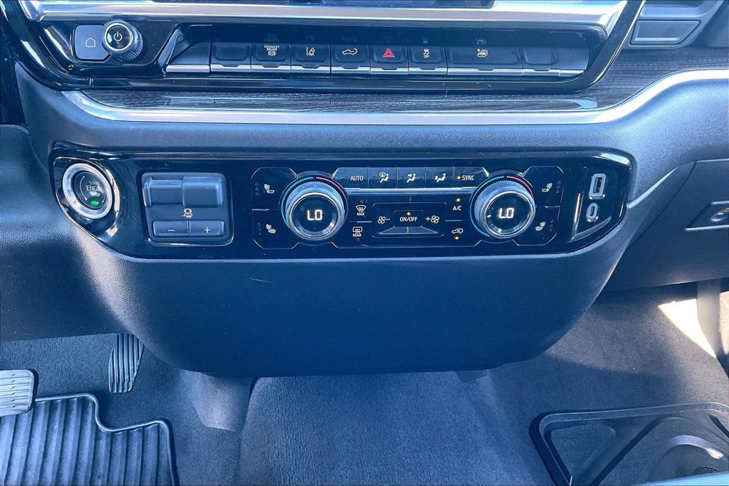 Used 2025 Chevrolet Silverado 2500 LT w/ Convenience Package AWD/4WD image 16
