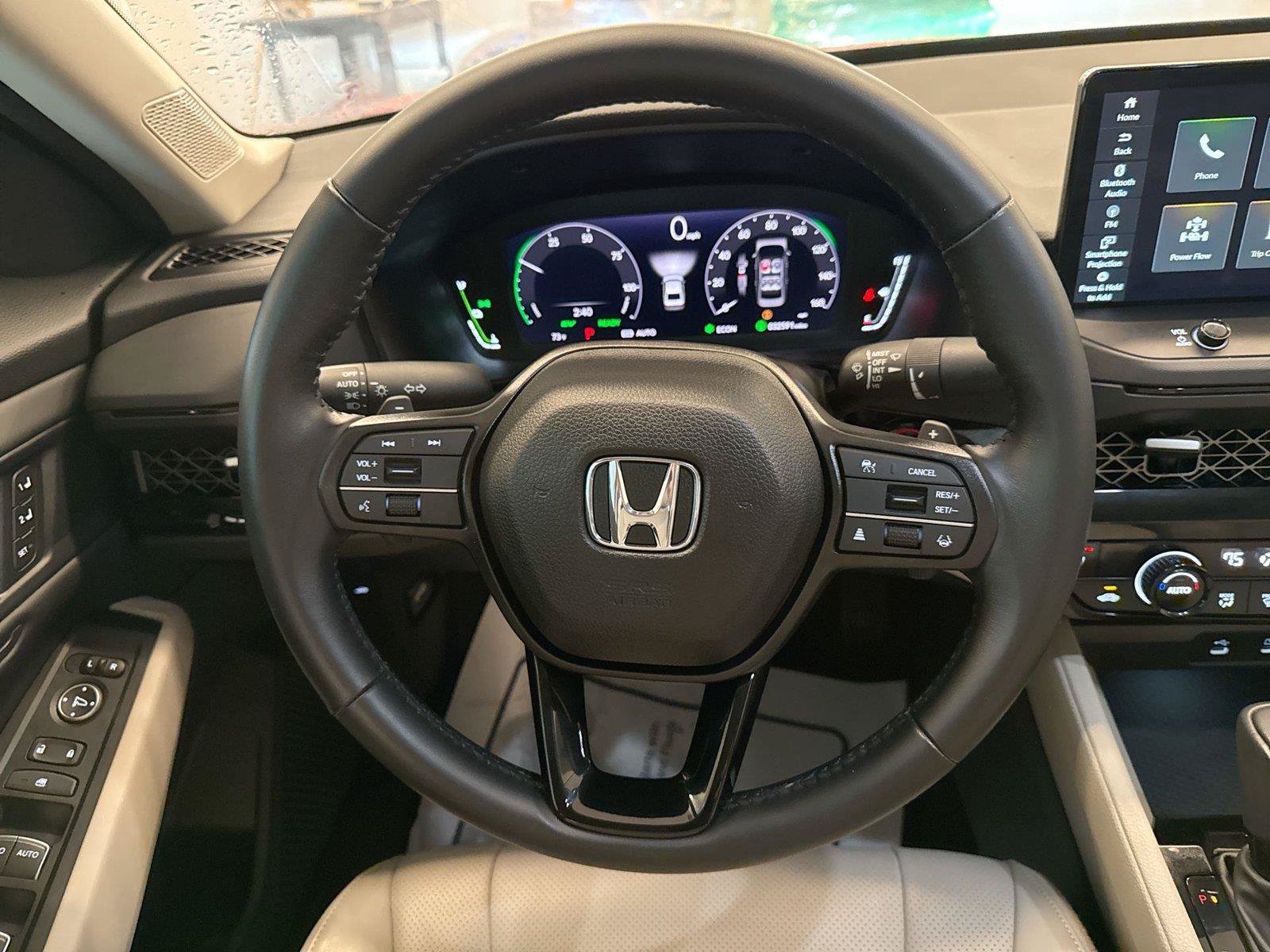 Used 2023 Honda Accord EX-L image 11