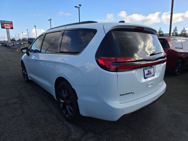 New 2026 Chrysler Pacifica Select w/ S Appearance Package FWD image 5
