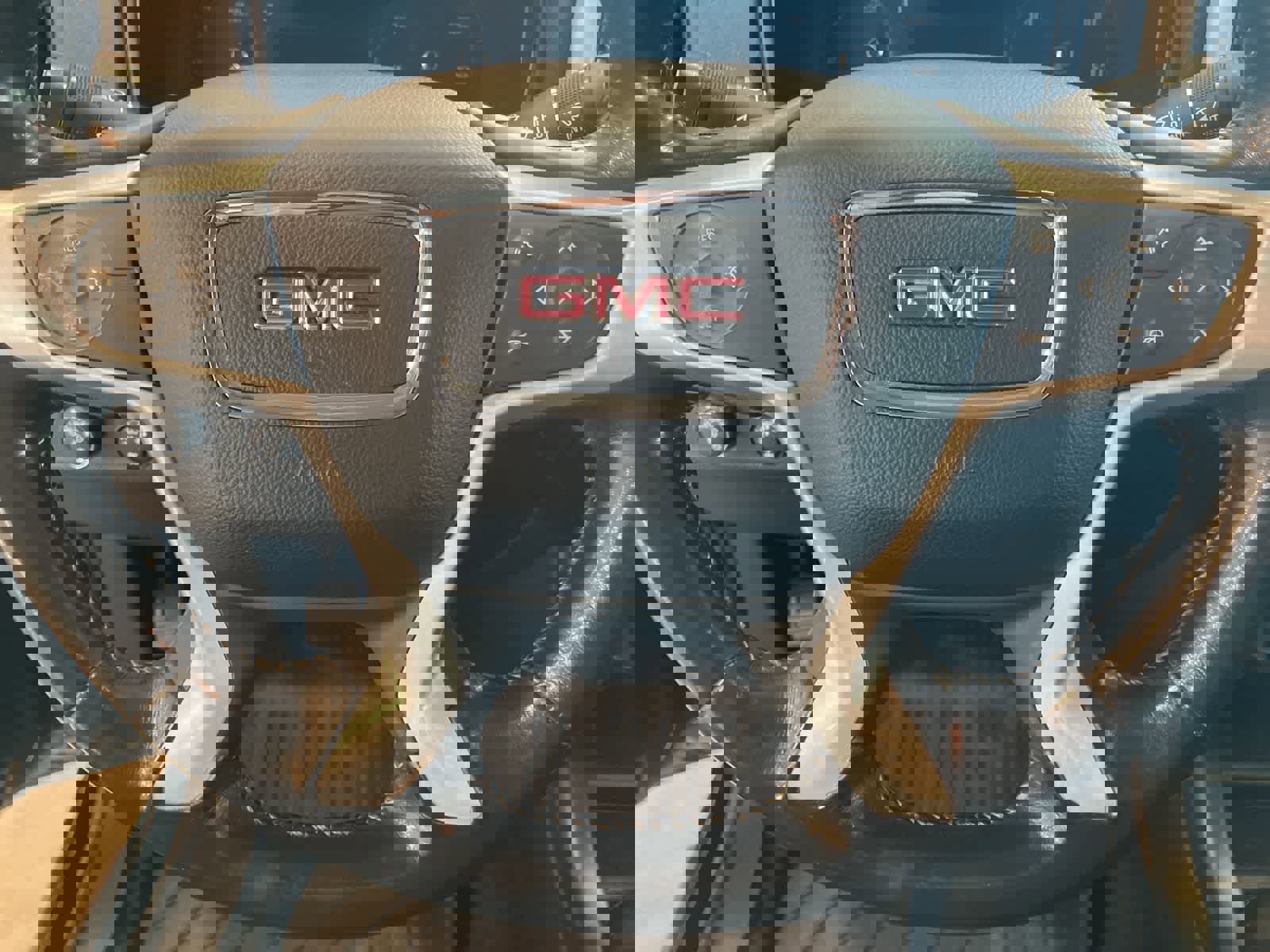 Used 2016 GMC Canyon SLE w/ Nightfall Edition image 14