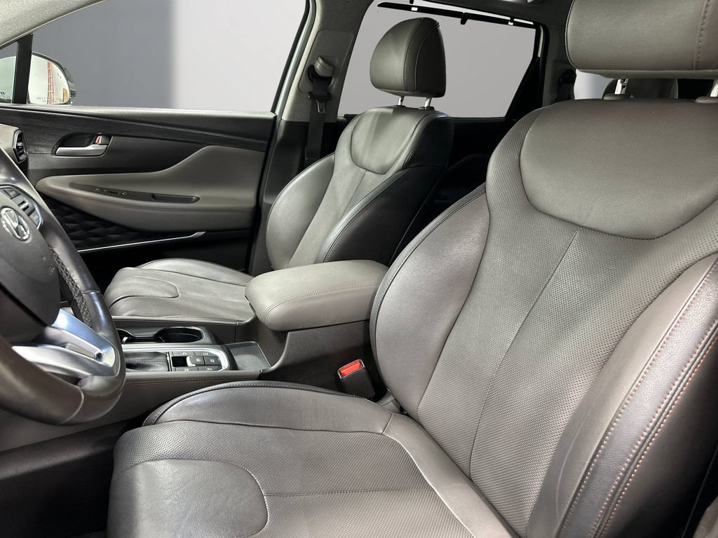 Used 2020 Hyundai Santa Fe Limited FWD image 14