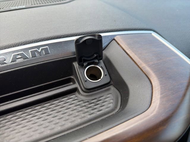 Used 2021 RAM 1500 Laramie w/ Off Road Group AWD/4WD image 30