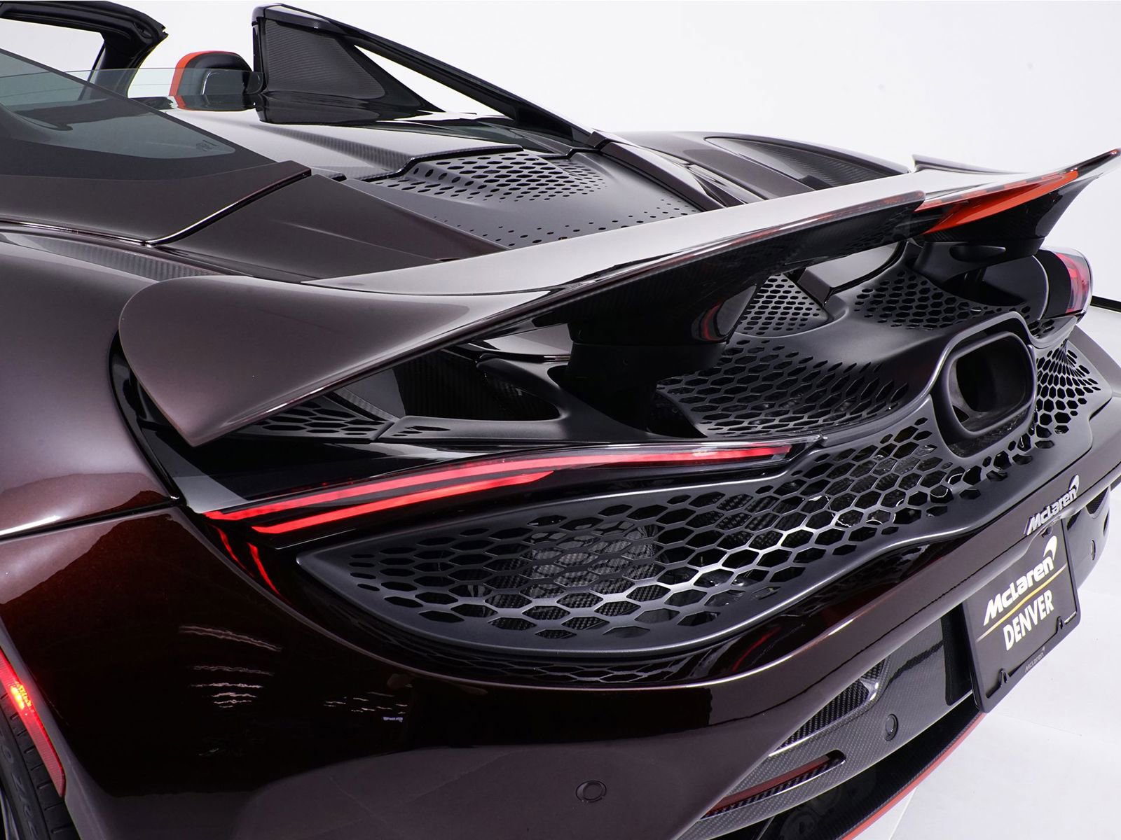 Used 2024 McLaren 750S Spider image 21