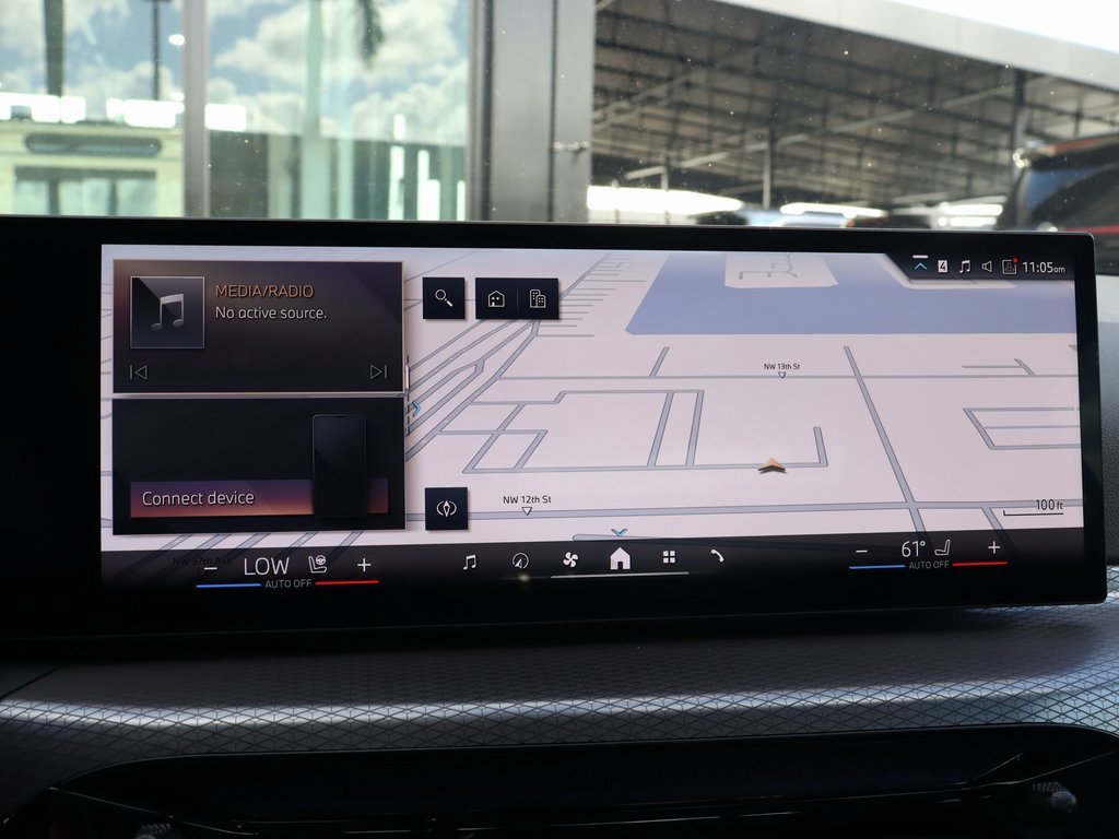 Used 2025 BMW 330i xDrive Sedan image 32