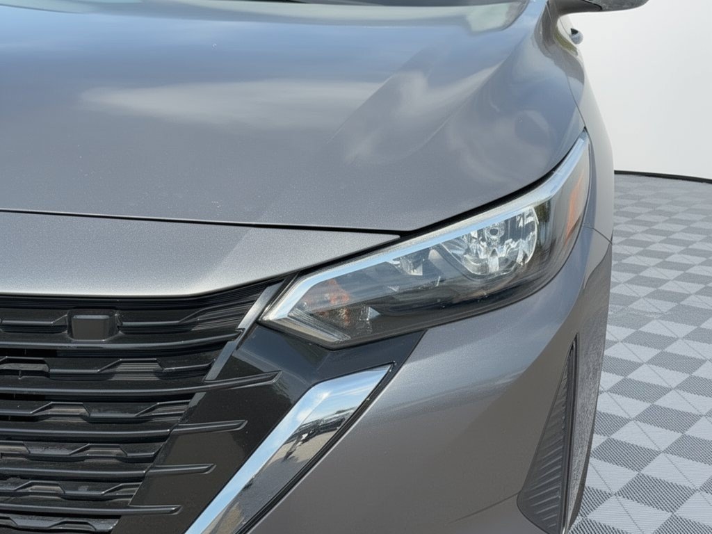 Used 2025 Nissan Sentra SV FWD image 12