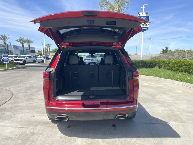 Used 2023 Chevrolet Traverse Premier FWD image 26
