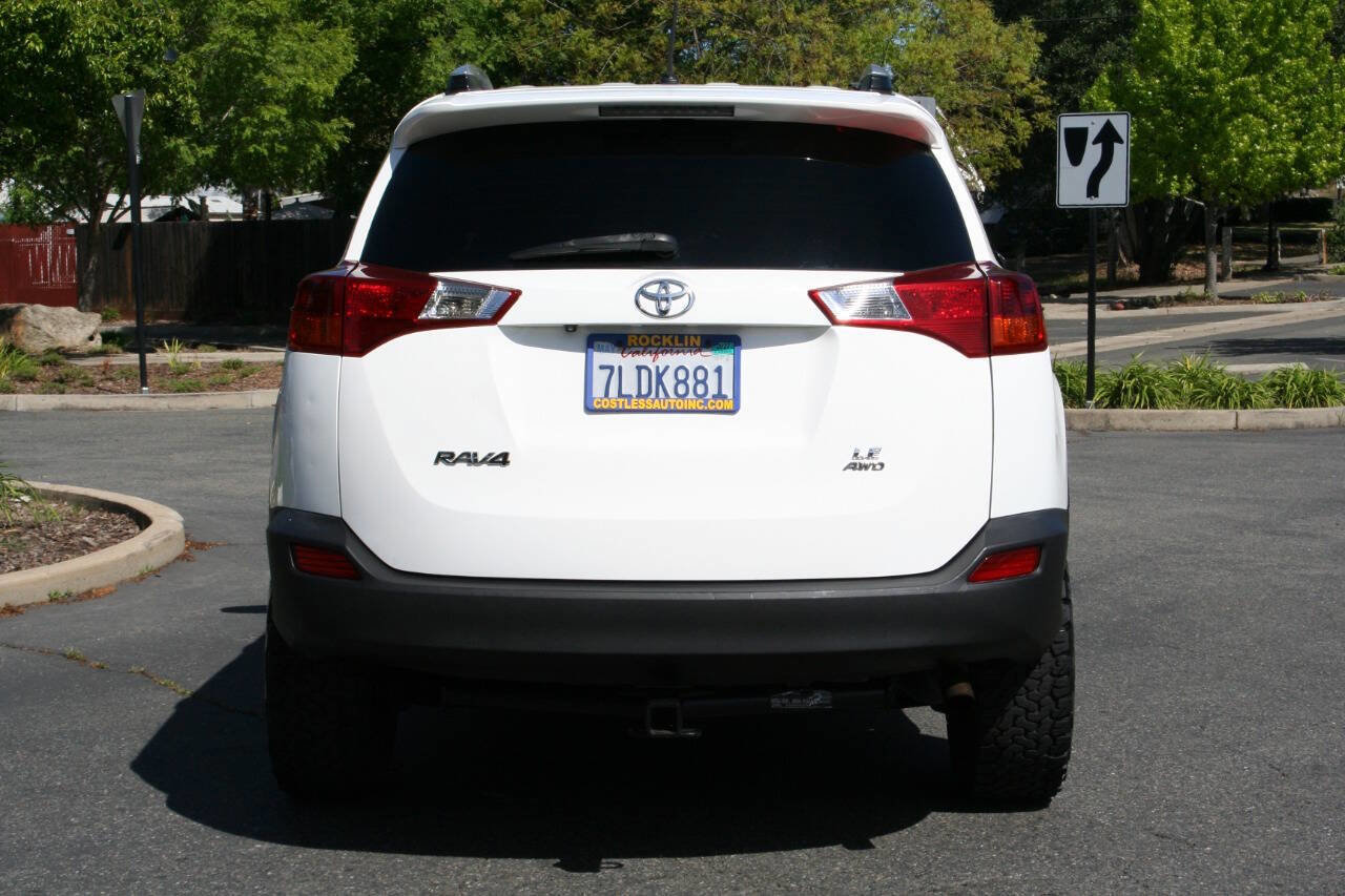 Used 2014 Toyota RAV4 LE AWD/4WD image 7