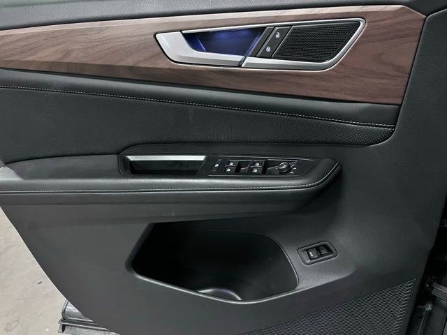 Used 2025 Volkswagen Atlas SE FWD image 20
