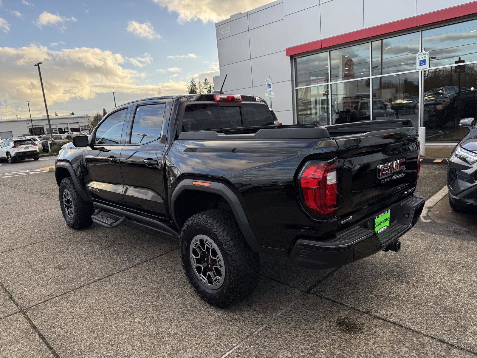 Used 2023 GMC Canyon AT4X w/ Edition 1 image 4