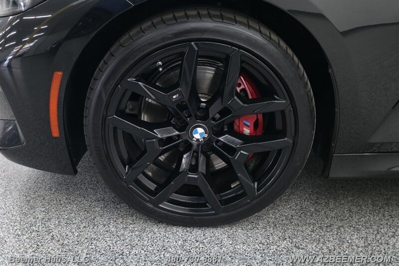 Used 2025 BMW 330i Sedan w/ M Sport Package RWD image 32