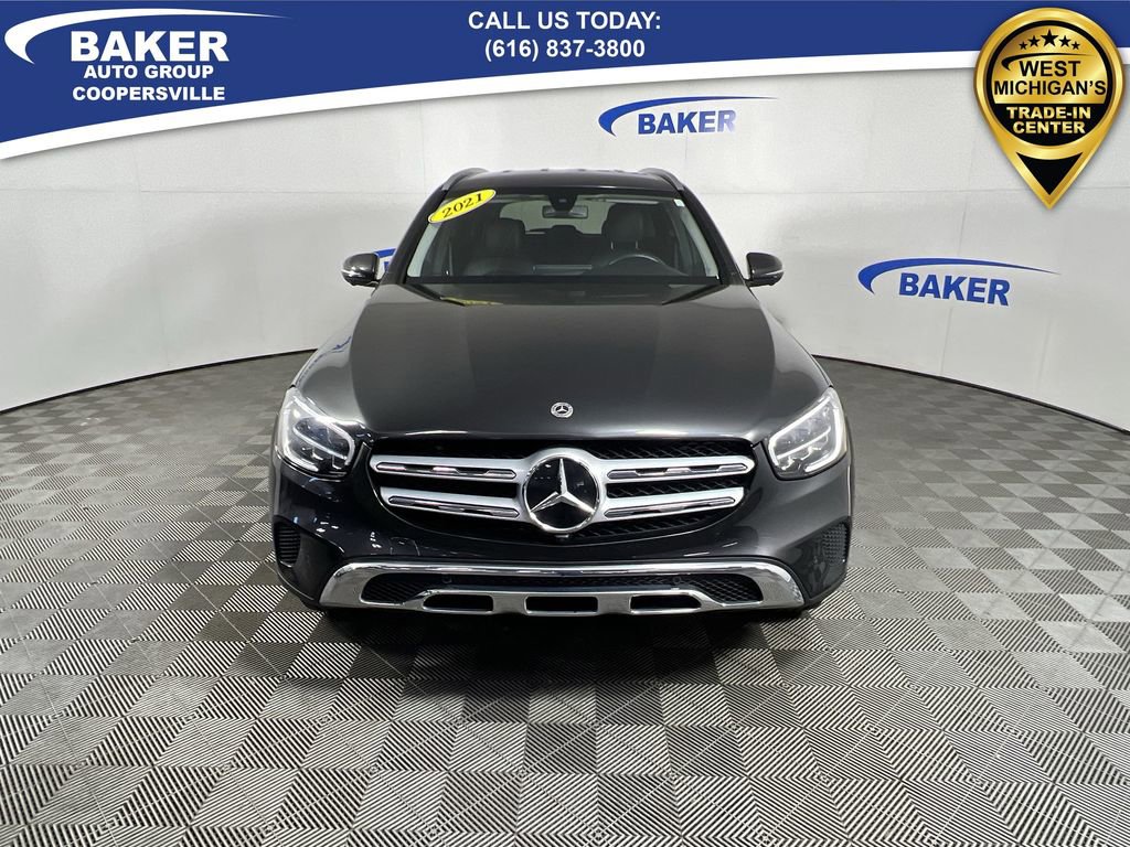 Used 2021 Mercedes-Benz GLC 300 4MATIC image 3