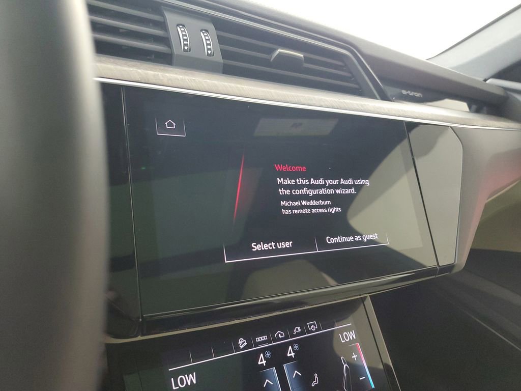 Used 2024 Audi Q8 e-tron Premium Plus image 27