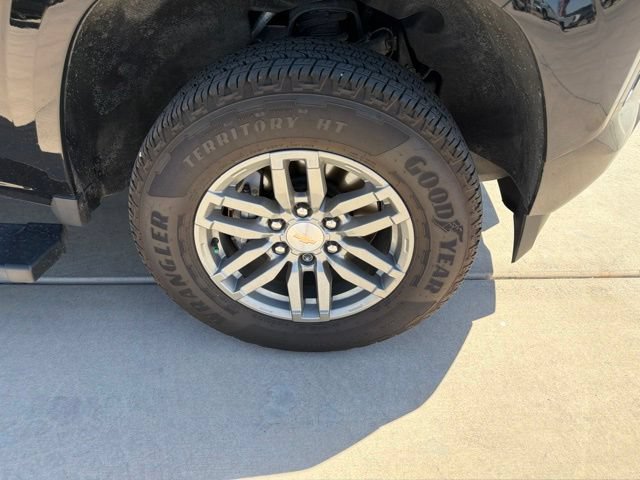 Used 2025 Chevrolet Colorado LT RWD image 9